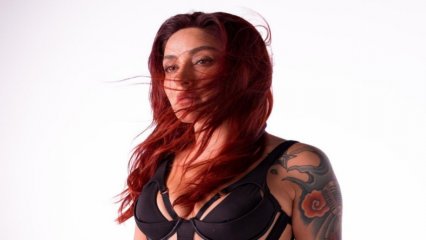 Melek Mosso'dan Yeni Single  Aşkın Adı