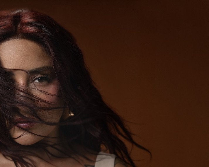 Melek Mosso'dan Yeni Şarkı Canım Acıyor